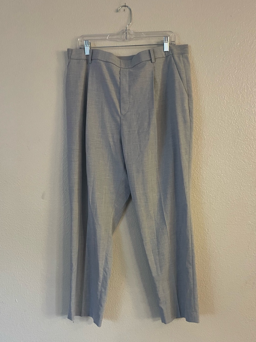 Uniqlo Women’s Light Gray Dress Trousers